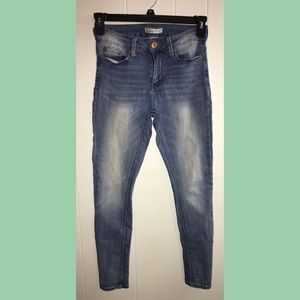 Light Washed Skinny Jeans